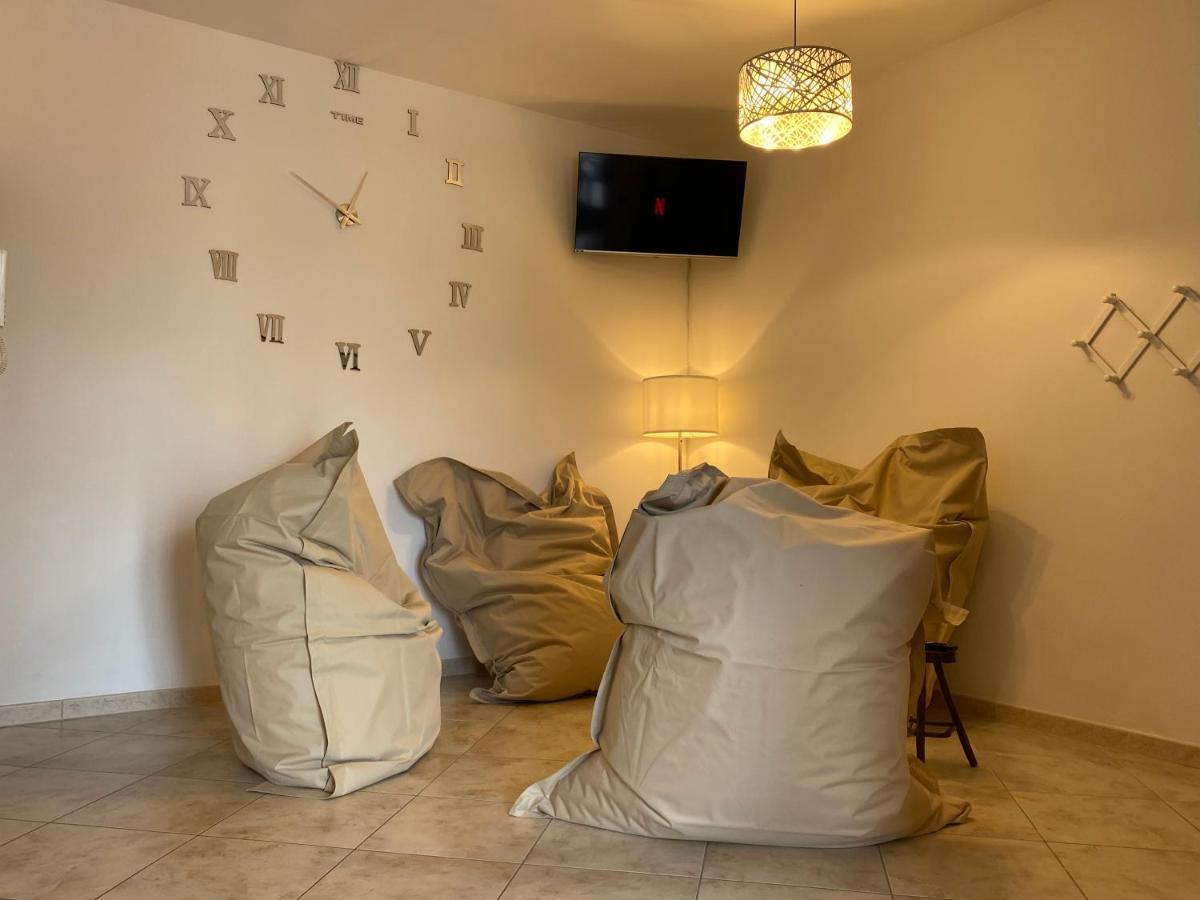 Lucky'S House Apartment Ноикатаро Екстериор снимка